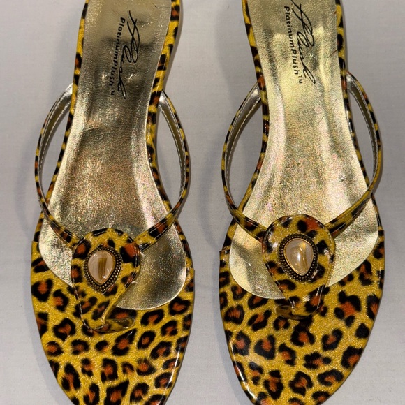Shoes - Brown and Black Thong Sandals with Metallic Accents